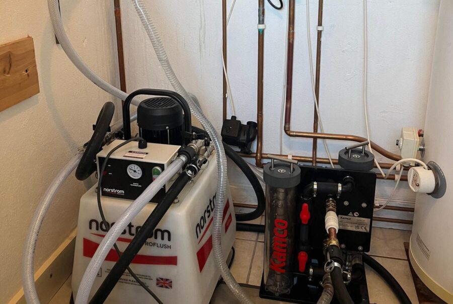 central heating power flushing 1